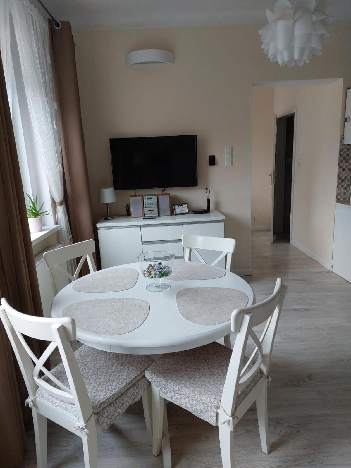 Come&Stay Zielona Gora Ngoại thất bức ảnh
